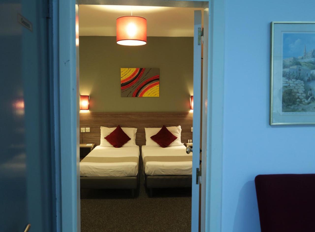 Spinola Hotel Saint Julian's Екстер'єр фото